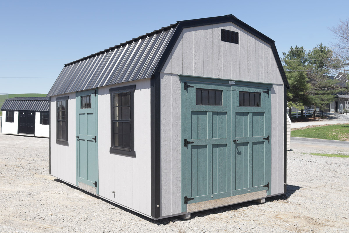 Storage building with wide double barn doors